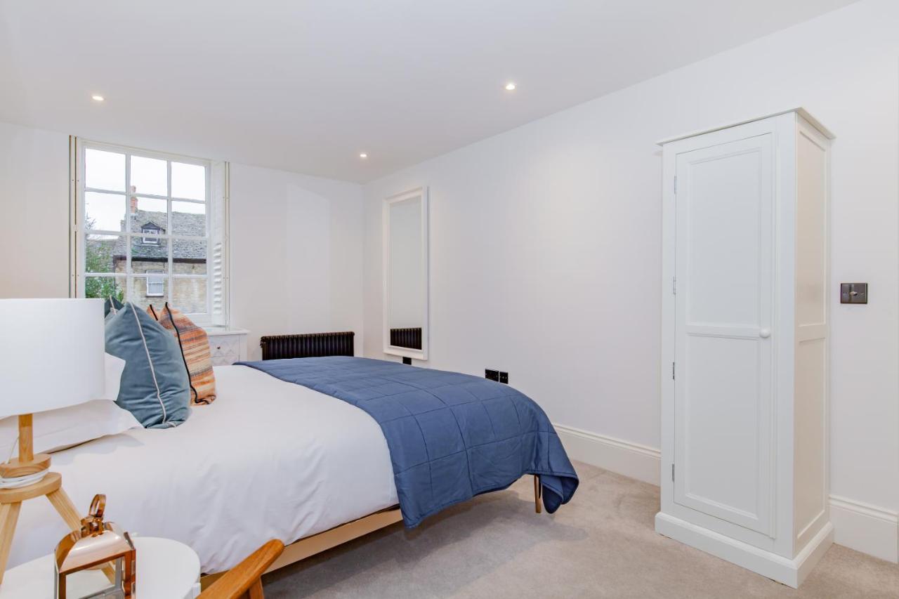Oxfordshire Living - The Churchill Apartment - Woodstock Exterior foto